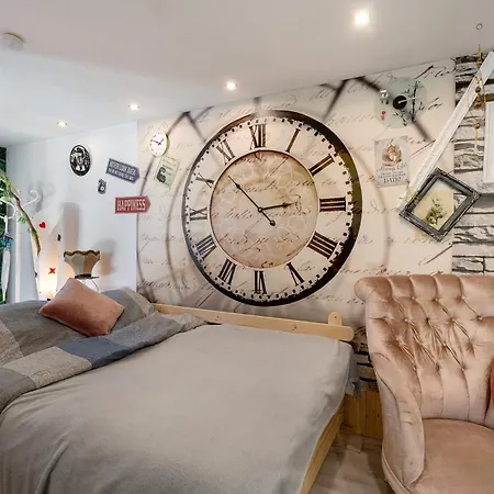 Alice Im Wunderland Apartamento